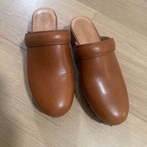 Madewell Tan Leather Clogs